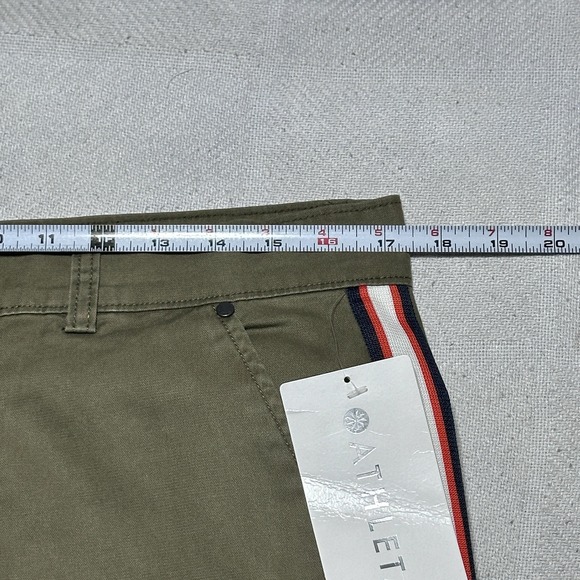 NEW Athleta Summit Cargo Pants Womens 10 Olive Green Stretch Side Stripe NWT - Picture 10 of 15